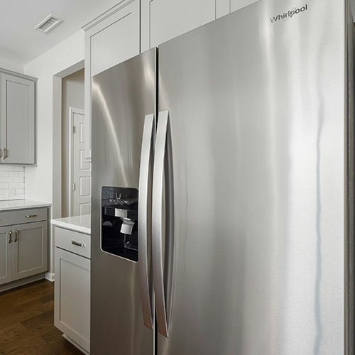 moraga-appliance-repair-men-refrigerator_01